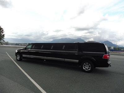 Vancouver Airport SUV Limo service