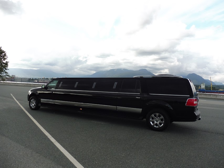 airport limo Vancouver